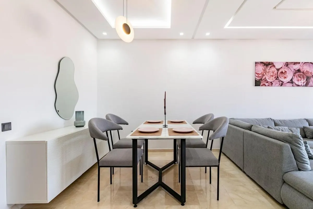 Step Into The Luxury New Apartment With A Pool ,2 Bedrooms Marrakesh 0*,  Morocco